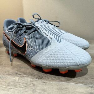 Nike Phantom Venom Academy FG Soccer Cleats – Men’s Size 6.5